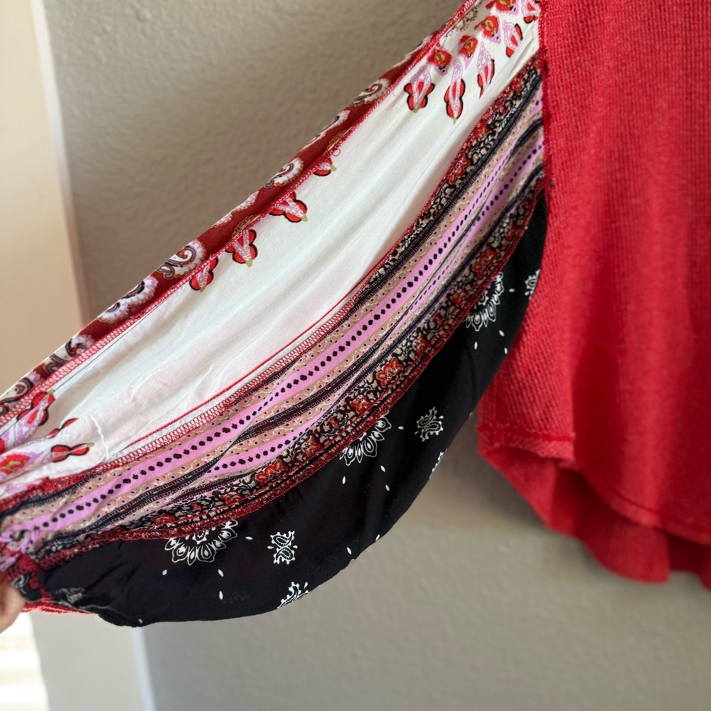 We The Free Blossom Thermal Cherry Red Combo Size Medium - Picture 4 of 6